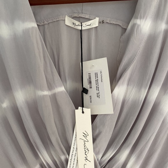 Light gray loose blouse - Picture 4 of 5